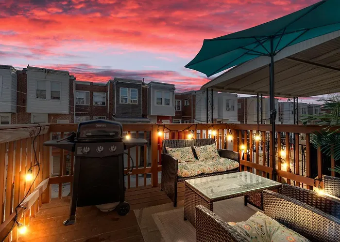 Uptown Gem! A Family Home Free Early Check-In!