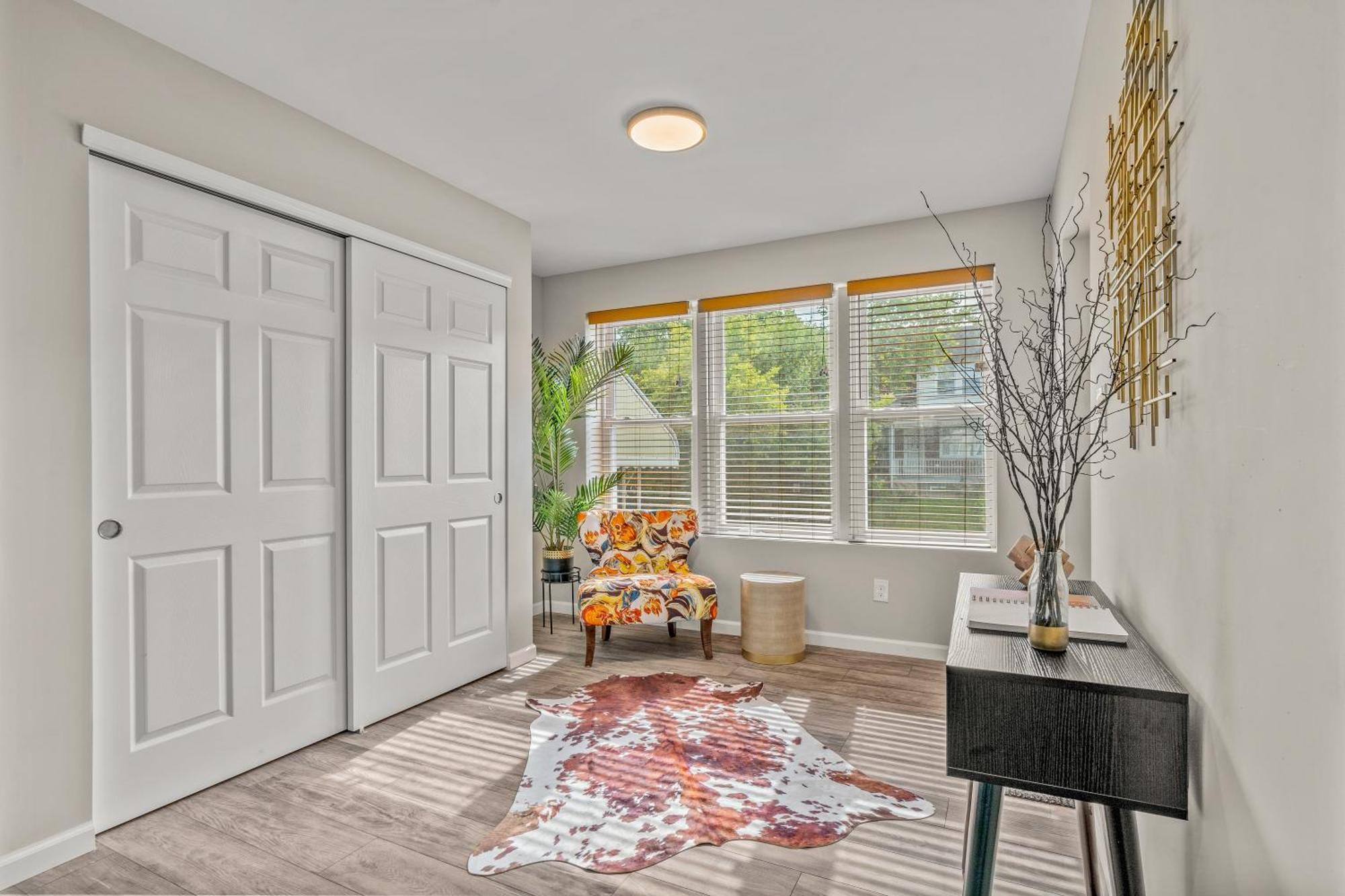Casa de férias Uptown Gem! A Family Free Early Check-in! *
